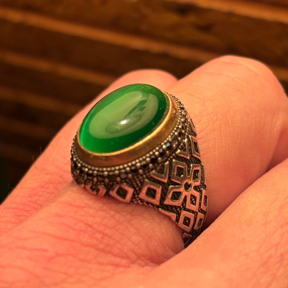 925 2-tone, green cat’s eye, and black diamond ring size 10